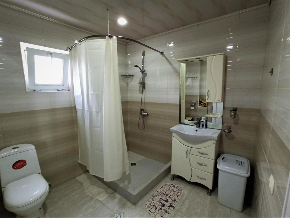 GuestHouse LILIA &Wine Celler Telavi Extérieur photo