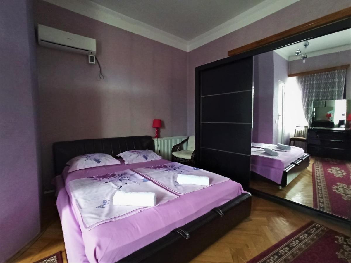 GuestHouse LILIA &Wine Celler Telavi Extérieur photo