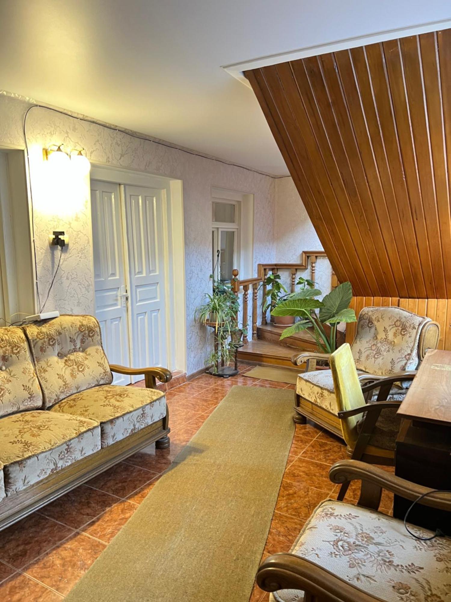 GuestHouse LILIA &Wine Celler Telavi Extérieur photo